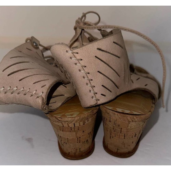 DV Dolce Vita tan‎ lace up wedge sandals size 7.5 - Picture 3 of 7
